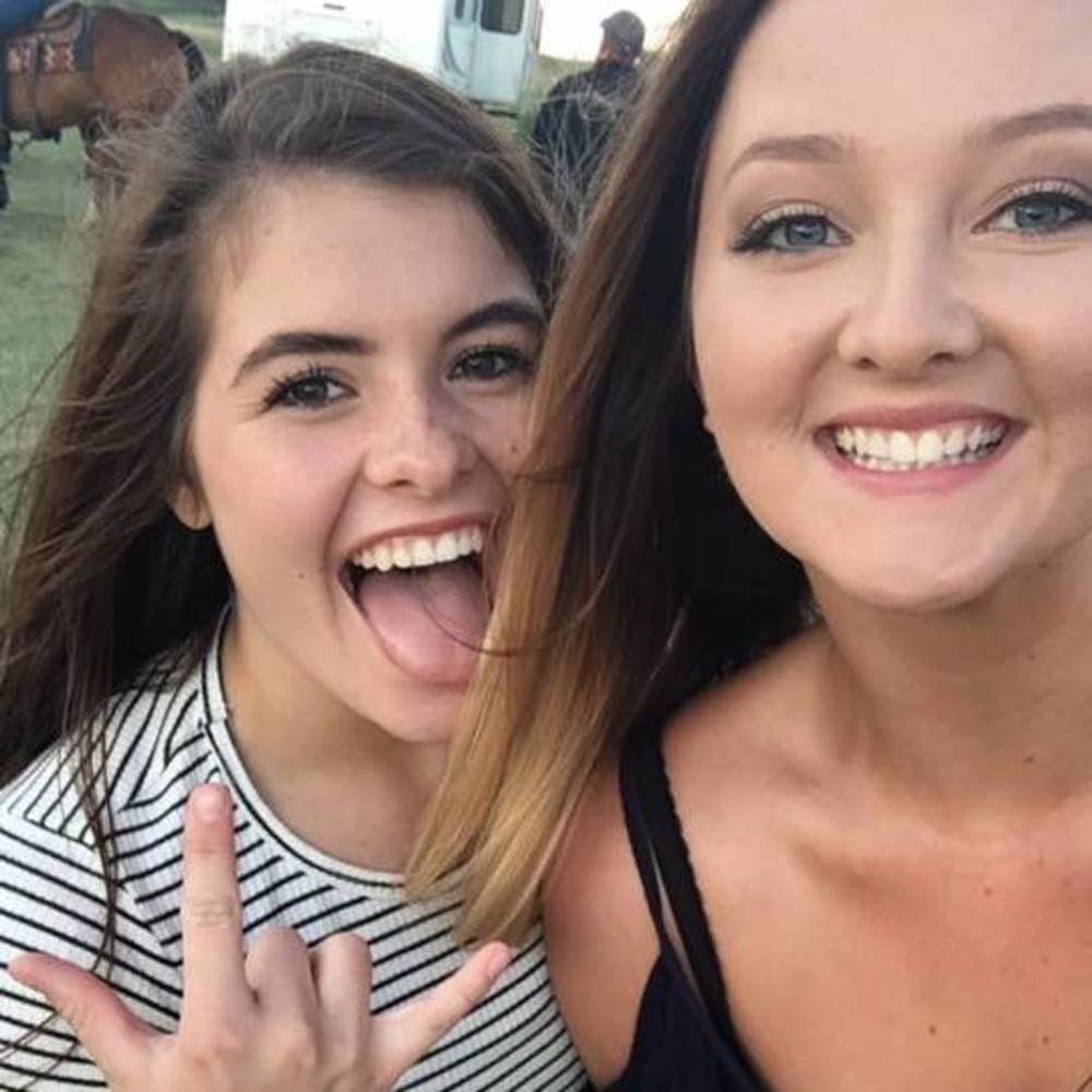 Meet your Posher, Adisson